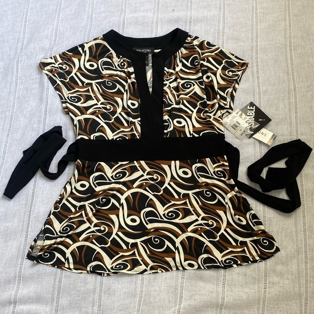 Perceptions NWT Y2K artsy blouse with back tie.